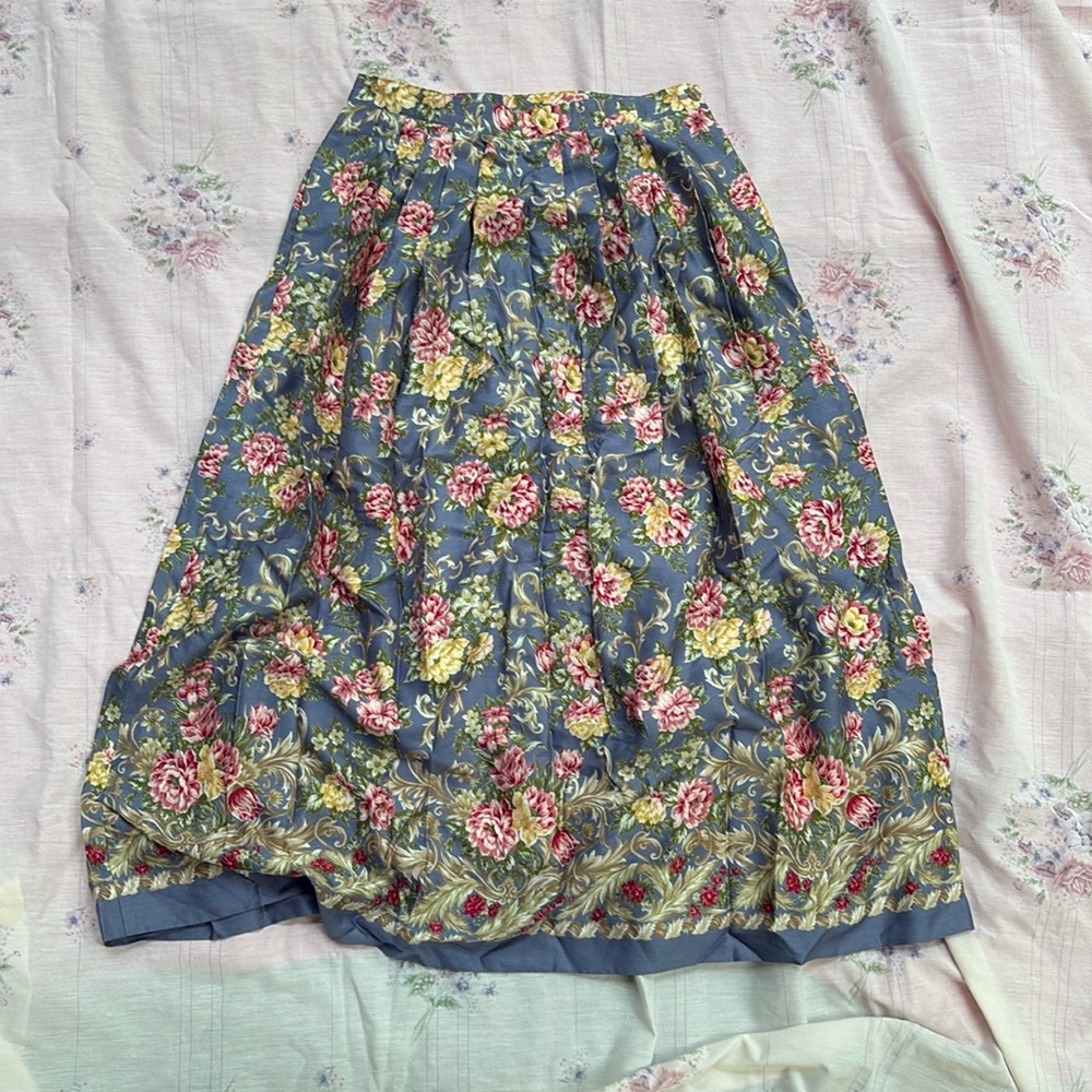 Susan Bristol Blue Floral Gathered Midi Skirt